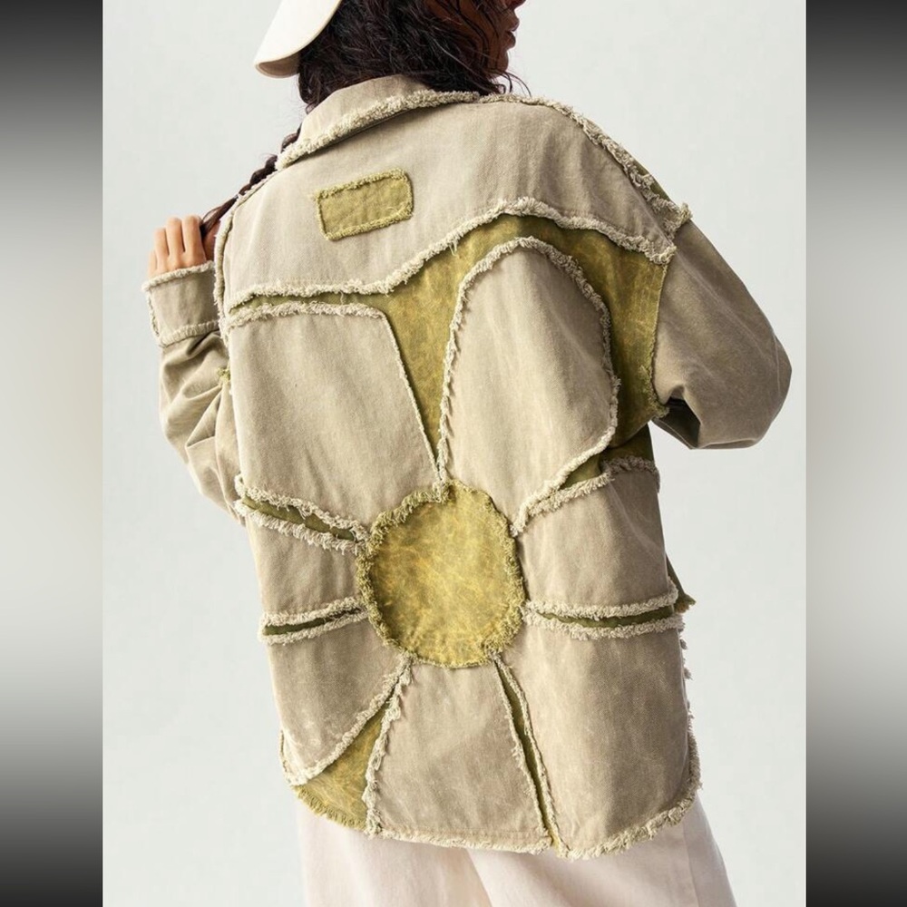 Relaxed Sunflower Patch Button-Down Shirt - Beige/Olive